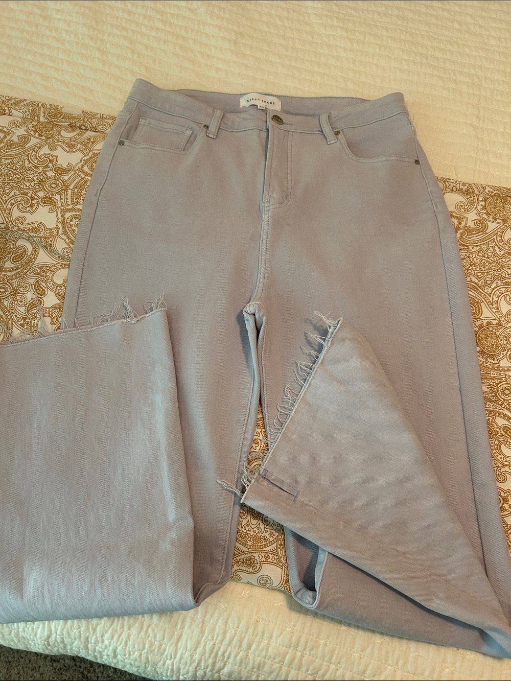 Risen High-Waist Lavender Cropped Straight Jeans